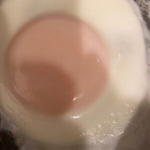目玉焼き☆卵の殻に残った白身も綺麗にお掃除